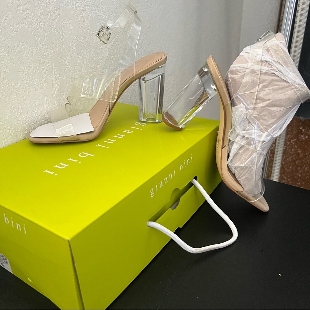 Gianni Bini Cream Heels Elegant Stiletto Design